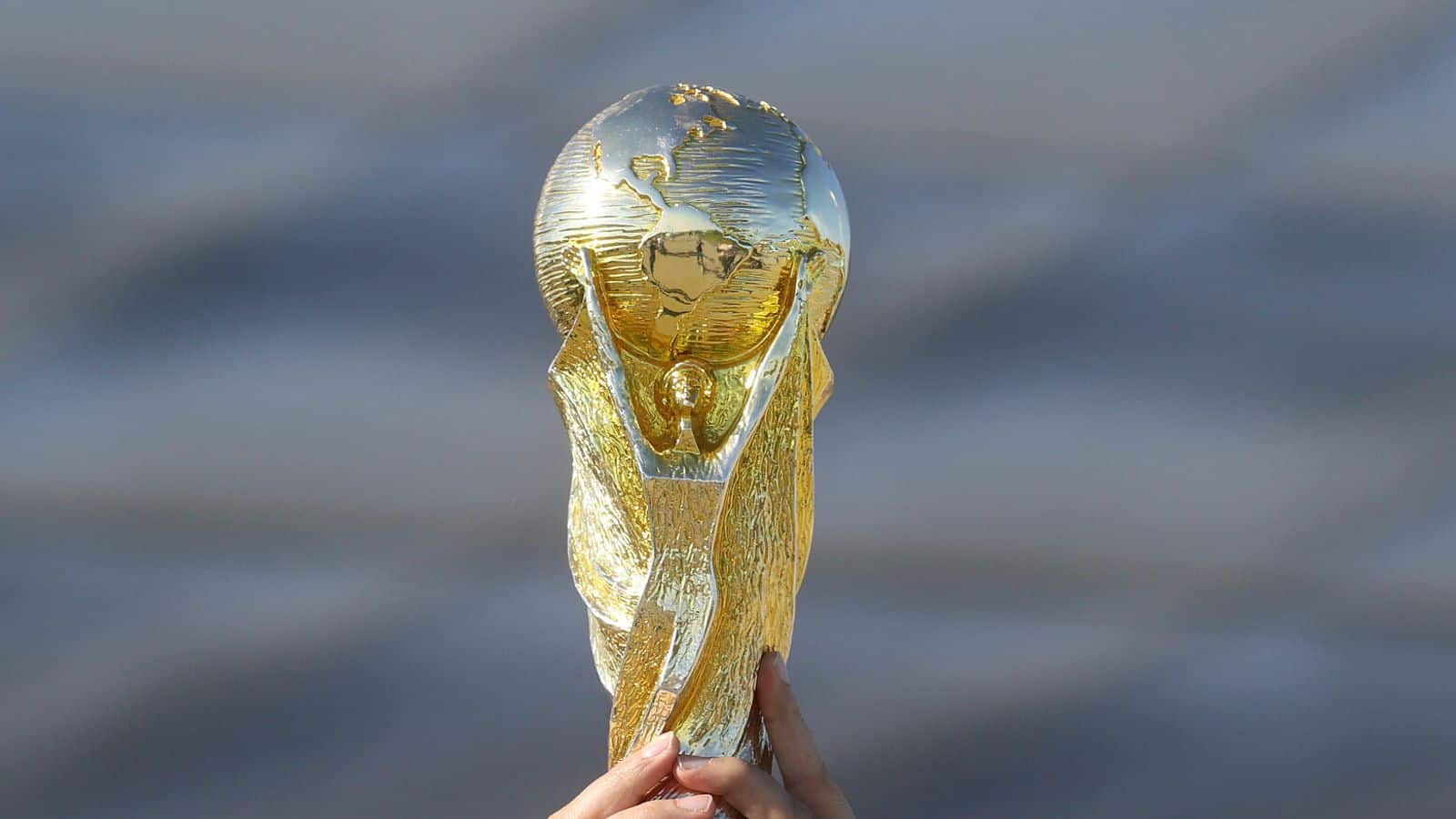 L'Espagne, le Portugal et le Maroc accueilleront le tournoi mais les trois premiers matchs auront lieu en Uruguay, en Argentine et au Paraguay.