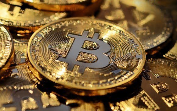 Bitcoin atteint 100.000 dollars